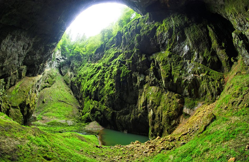 Macocha Abyss, South Moravia, Czech Republic (Czechia)